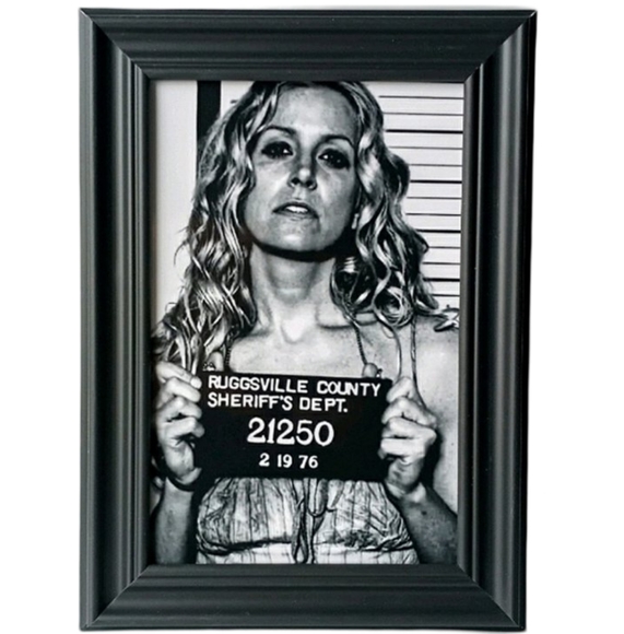 Devils Rejects Rob Zombie Baby Y2k Horror Punk Rock Gothic Movies Flim Art Mlug - Picture 1 of 4